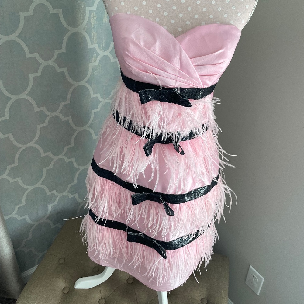 Strapless Flapper-Style 90s Fabulous Mini